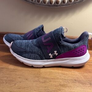 Under Armour Girls Sneakers size 4